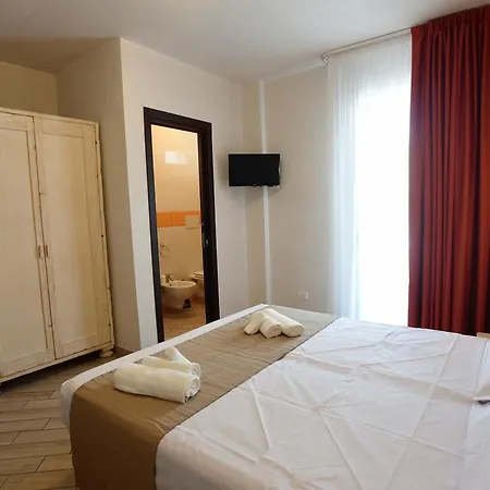 Camere Le Vie Di Omero 3*