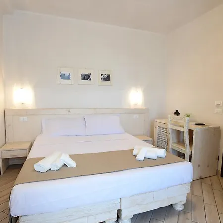 Camere Le Vie Di Omero 3* Torre dell'Orso