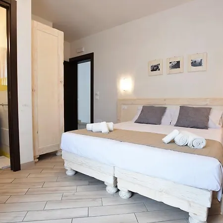 Bed & Breakfast Camere Le Vie Di Omero 3*