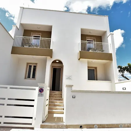 Bed & Breakfast Camere Le Vie Di Omero 3*